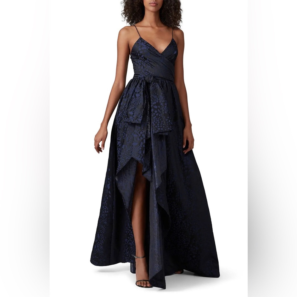 Flor et al Dorothy Gown size 6- Elegant Navy Evening Gown